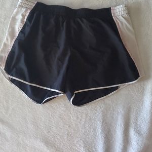 Nike dryfit running training shorts with lining.